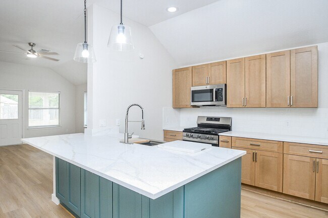 Building Photo - 20514 Mauve Orchid Way