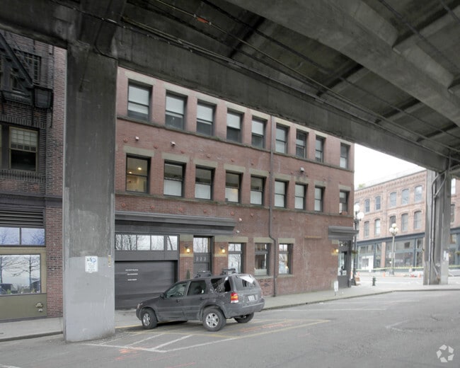 Building Photo - Old Boston Hotel