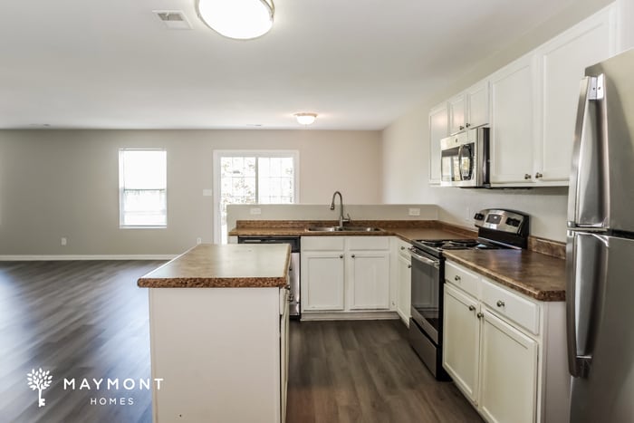 Building Photo - 28015 Chasebrook Dr