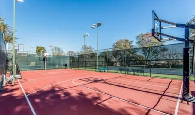 Building Photo - 7777 W 91st St