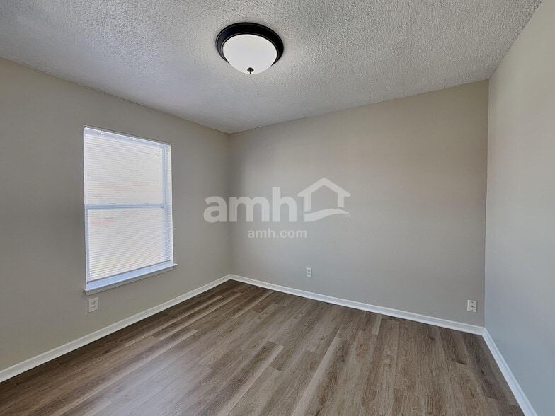 Building Photo - 6740 Everbloom Ln