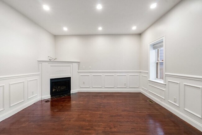 Primary Photo - 110 N St