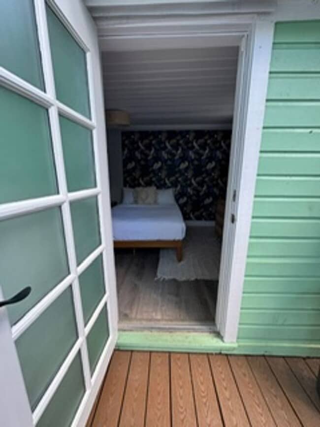 Building Photo - Old Town Cottage Ready for Move In!