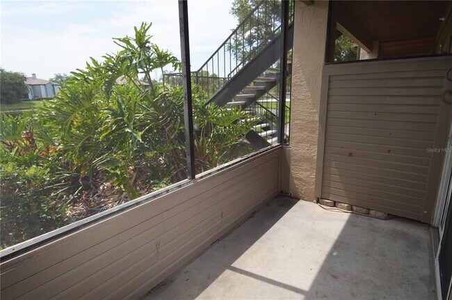 Building Photo - 10265 Gandy Blvd N