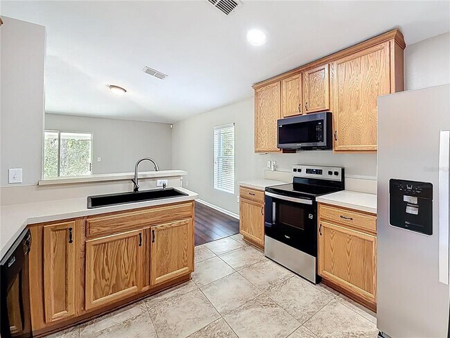 Building Photo - 6358 SW 155th Pl