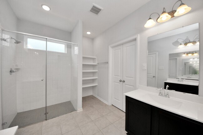 Building Photo - 2326 Kelson Cove Dr