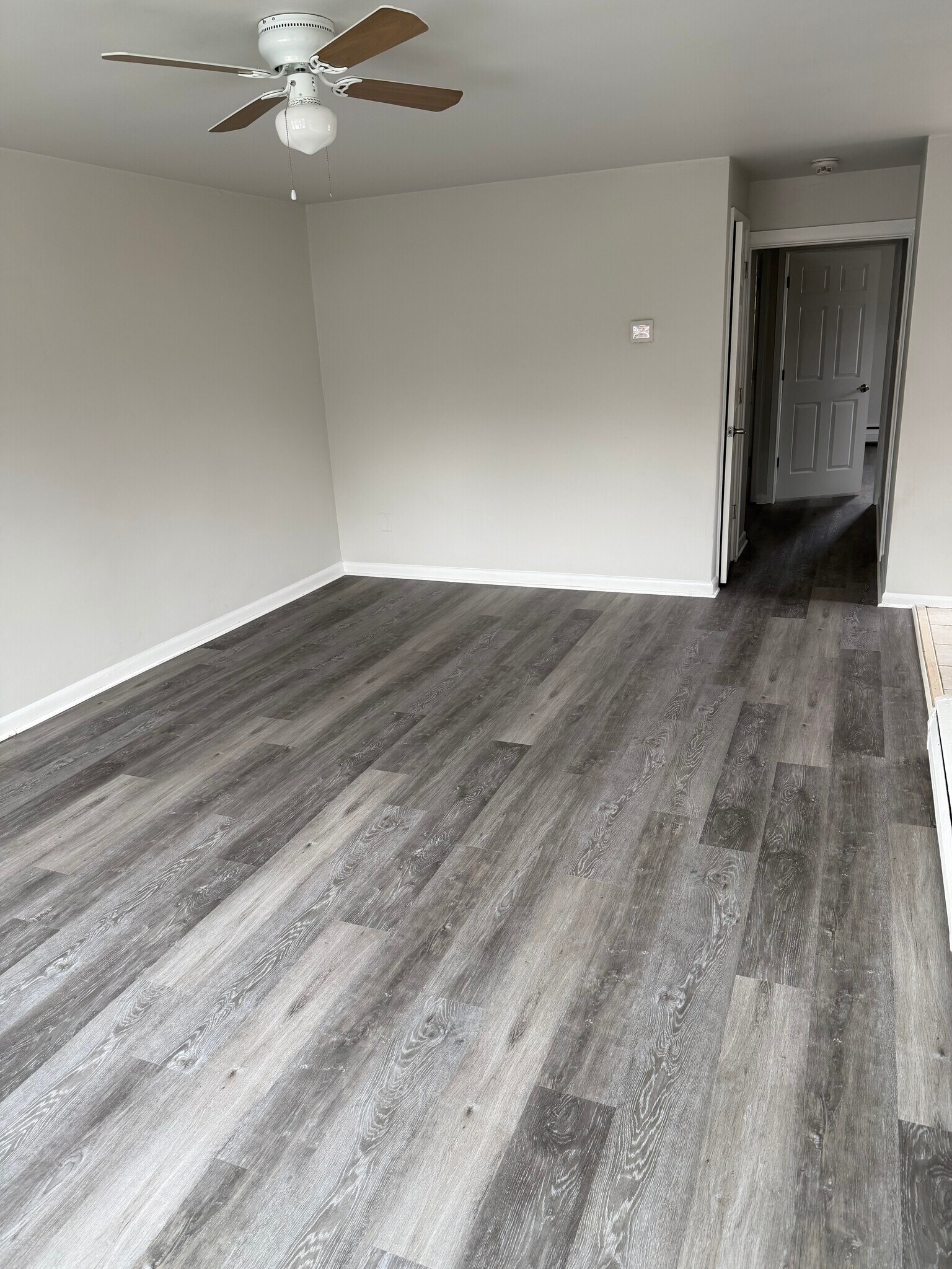 Building Photo - 126 4th Ave