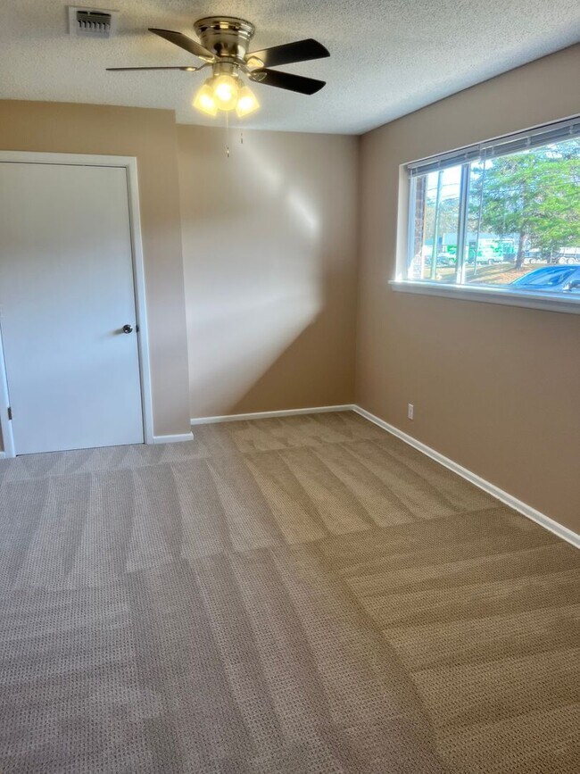 Charming 3Bed, 2Bath Haven CharacterFi... 809 Redwater Rd Wake