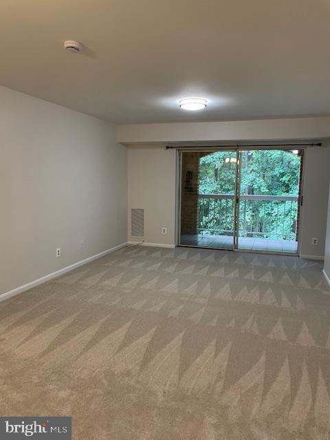 Building Photo - 5900 Cove Landing Rd