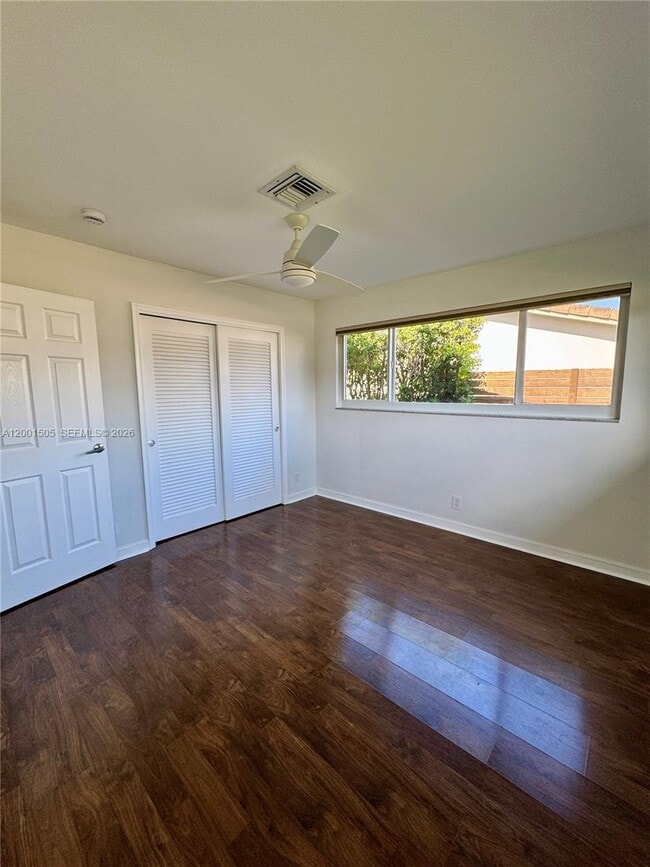 Building Photo - 1093 SW 14th St