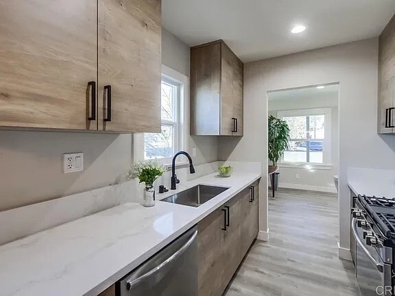 Kitchen - 3596 44th St