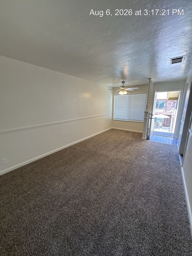 Building Photo - 800 Monarch Cir