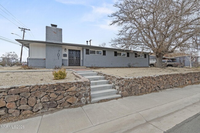 Building Photo - 701 Bowman Dr