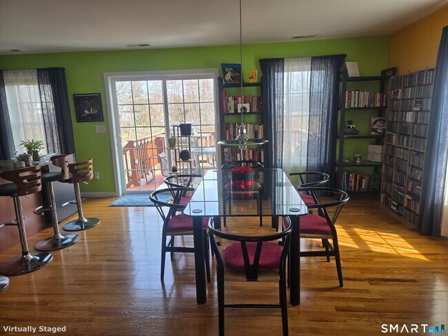 Building Photo - 57 Beachside Ave