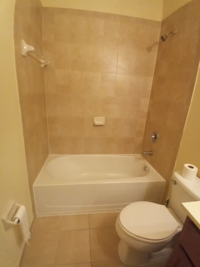 Building Photo - 9010 SW 169th Ave