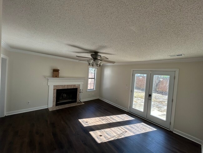 Primary Photo - 1302 Farrington Way