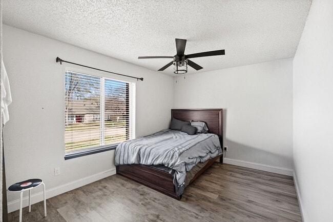 Building Photo - 6021 Jester Dr