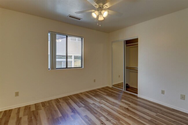Building Photo - 7100 Roundup Dr