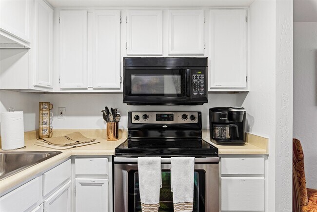 Building Photo - 4165 N Craftsman Ct