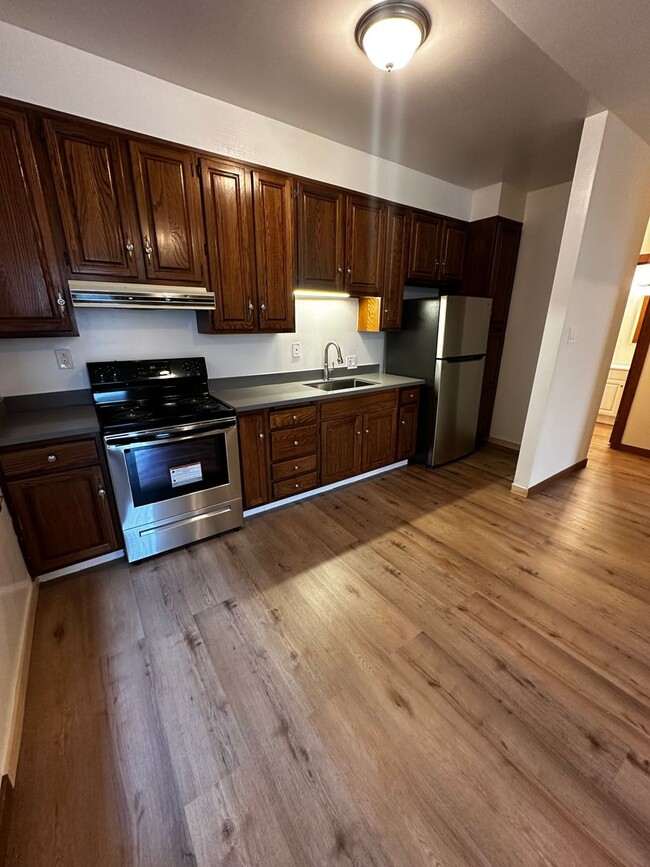 Building Photo - 1450-1452 Sutter Street/347 Fern Street (1...