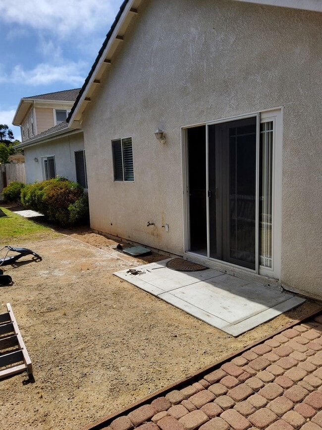 Building Photo - 4 Bedroom home in the Berry Gardens