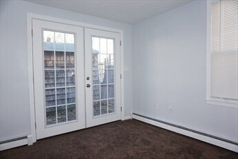 Building Photo - 107 Pond St