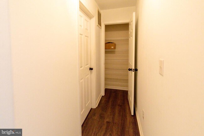 Building Photo - 9911 Blade Ct