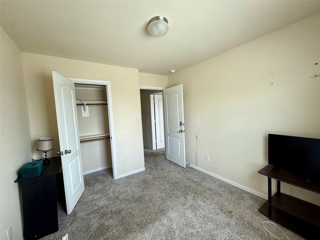 Building Photo - 4703 S Richwood Dr