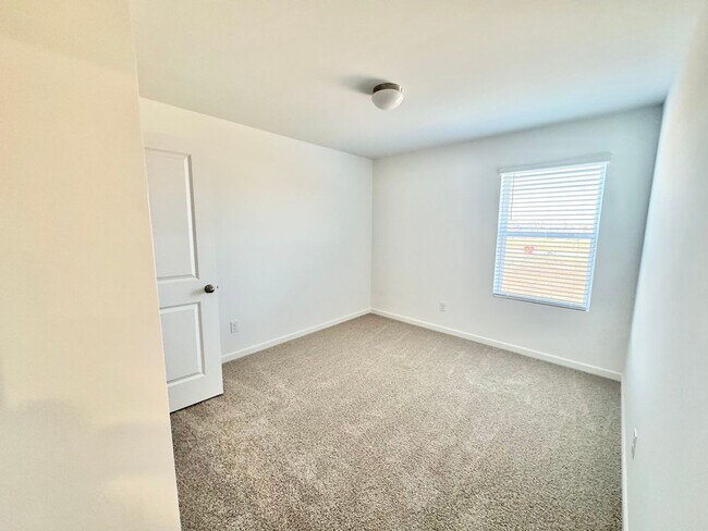 Building Photo - NEW 4 br 2.5 ba with loft and private study in the Kensington community READY MAY 2026