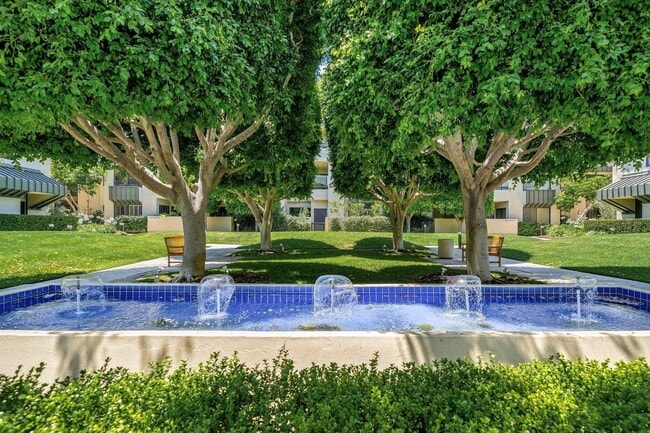 Building Photo - 2237 Century Hill