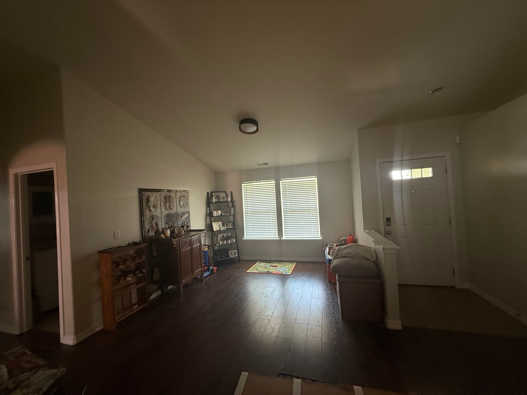 Den - 420 S Penn Pl