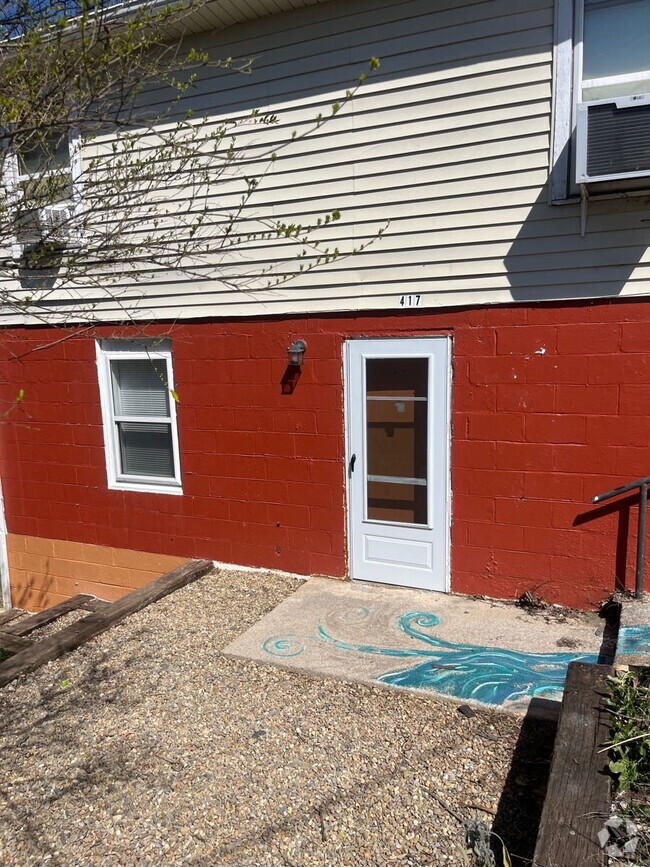 Building Photo - Cozy 1 bdrm Close to Downtown and Maryvill...