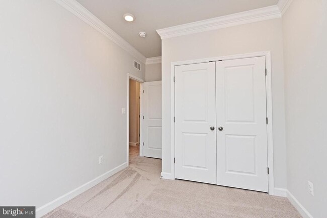 Building Photo - 4404 Fair Lakes Ct