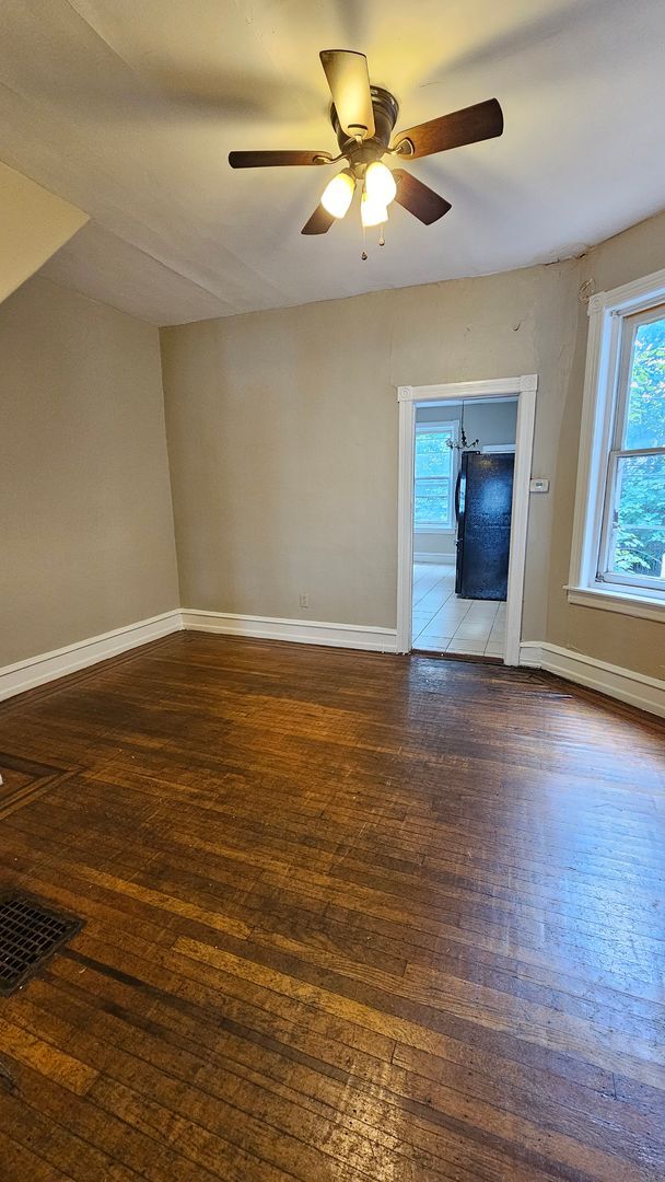 Building Photo - Refreshed 3 BR Home in Southwest Philly