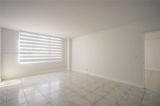 Building Photo - 5700 Collins Ave