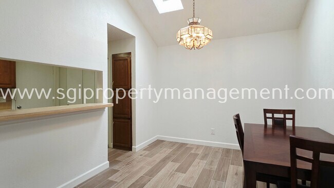 Building Photo - 2408 Centaurus Dr