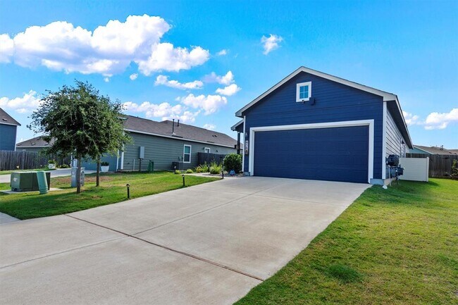 Building Photo - 414 Geode Glen