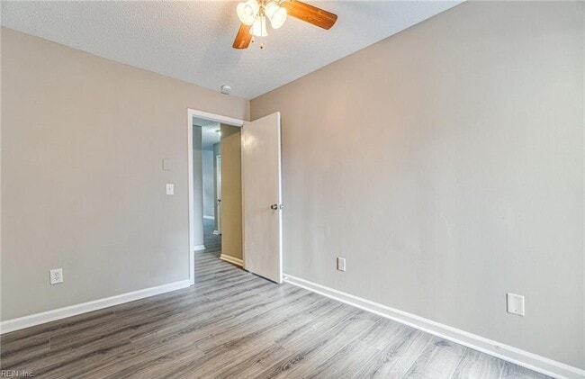 Building Photo - 465 Lake Havasu Dr