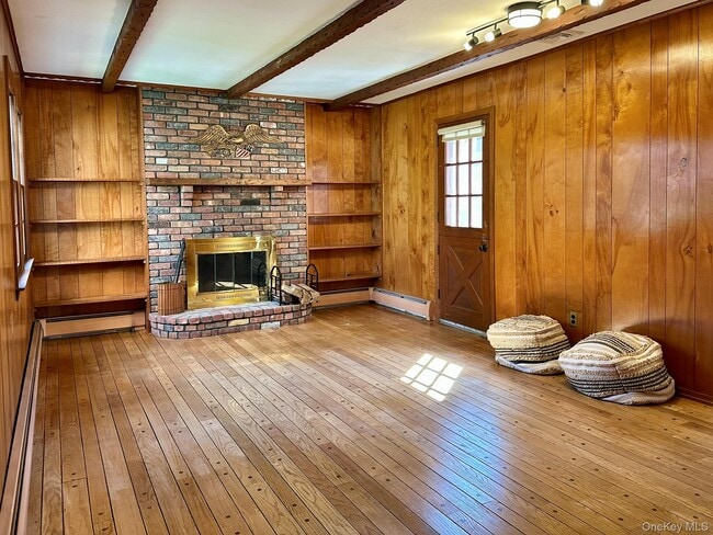 Building Photo - 5 Bronze Ct