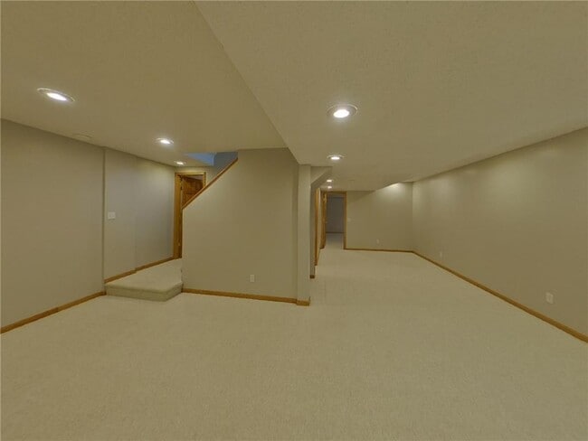 Building Photo - 10071 Raleigh Ct