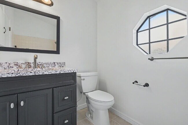 Building Photo - Move-In Ready 3-Bedroom Home with Modern Finishes Just Minutes from Fort Carson