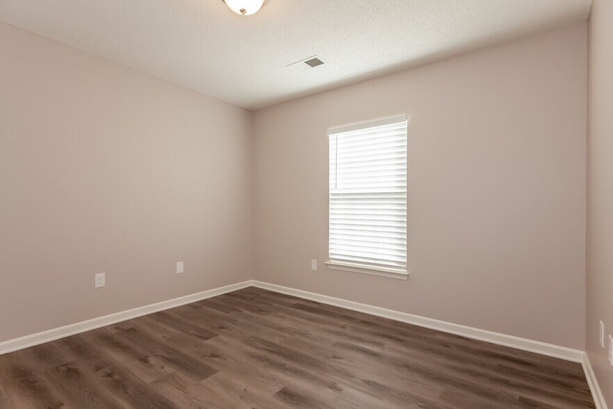 Building Photo - 13411 Philip Michael Rd