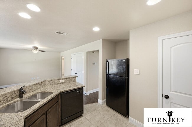 Building Photo - 131 Sunburst Ct