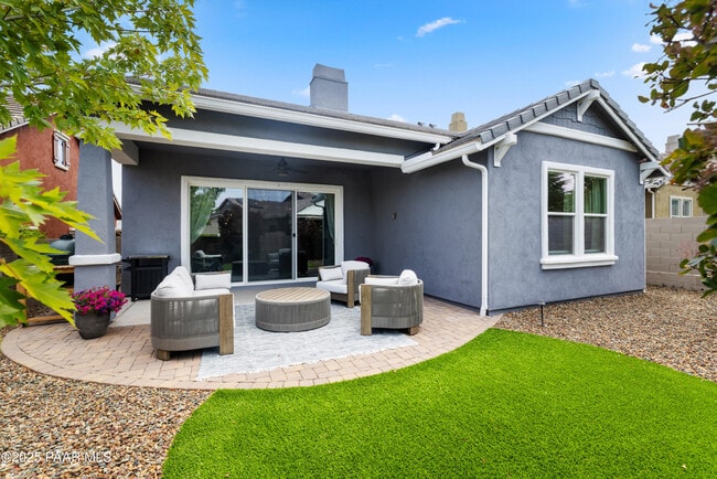 Building Photo - 1465 Varsity Dr