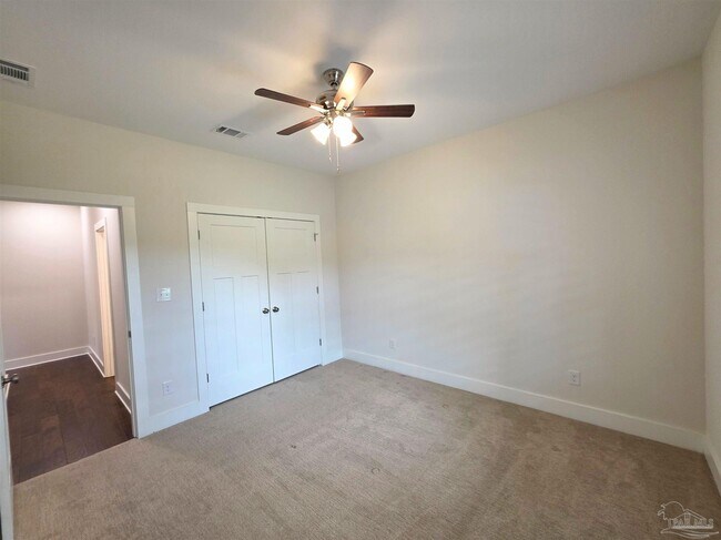 Building Photo - 4570 Omaha Dr