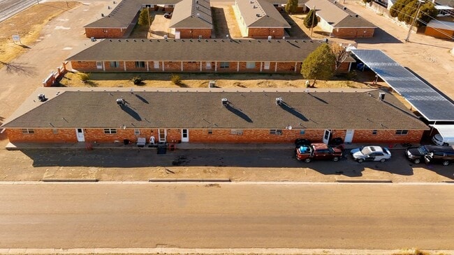 Building Photo - 1217 S Maddox Ave