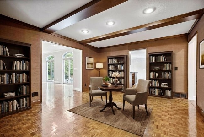 Building Photo - 5721 Londonderry Rd