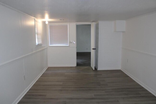 Building Photo - 12510 East 43rd St S