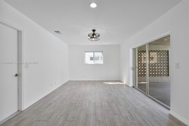 Building Photo - 4309 Jackson St