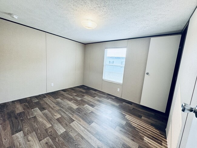 Building Photo - 108 Blissful Ct